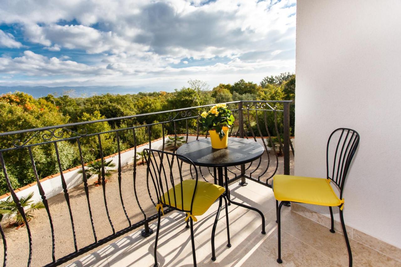 Luxury Palmer Residence Krk Dobrinj Exterior photo